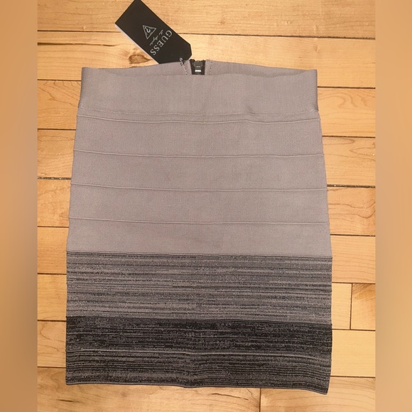 NEW! NWT GUESS Eden Mini Bandage Skirt Stoney Creek Ombré Multi Size S - Picture 2 of 3